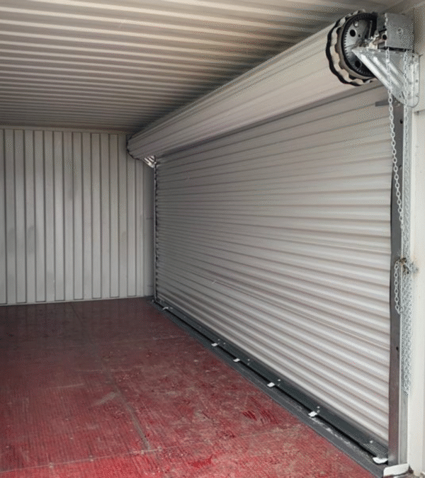 Container 20 Pieds avec Porte Roulante 16